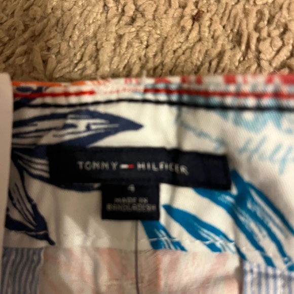 Tommy Hilfiger women shorts - Picture 2 of 2